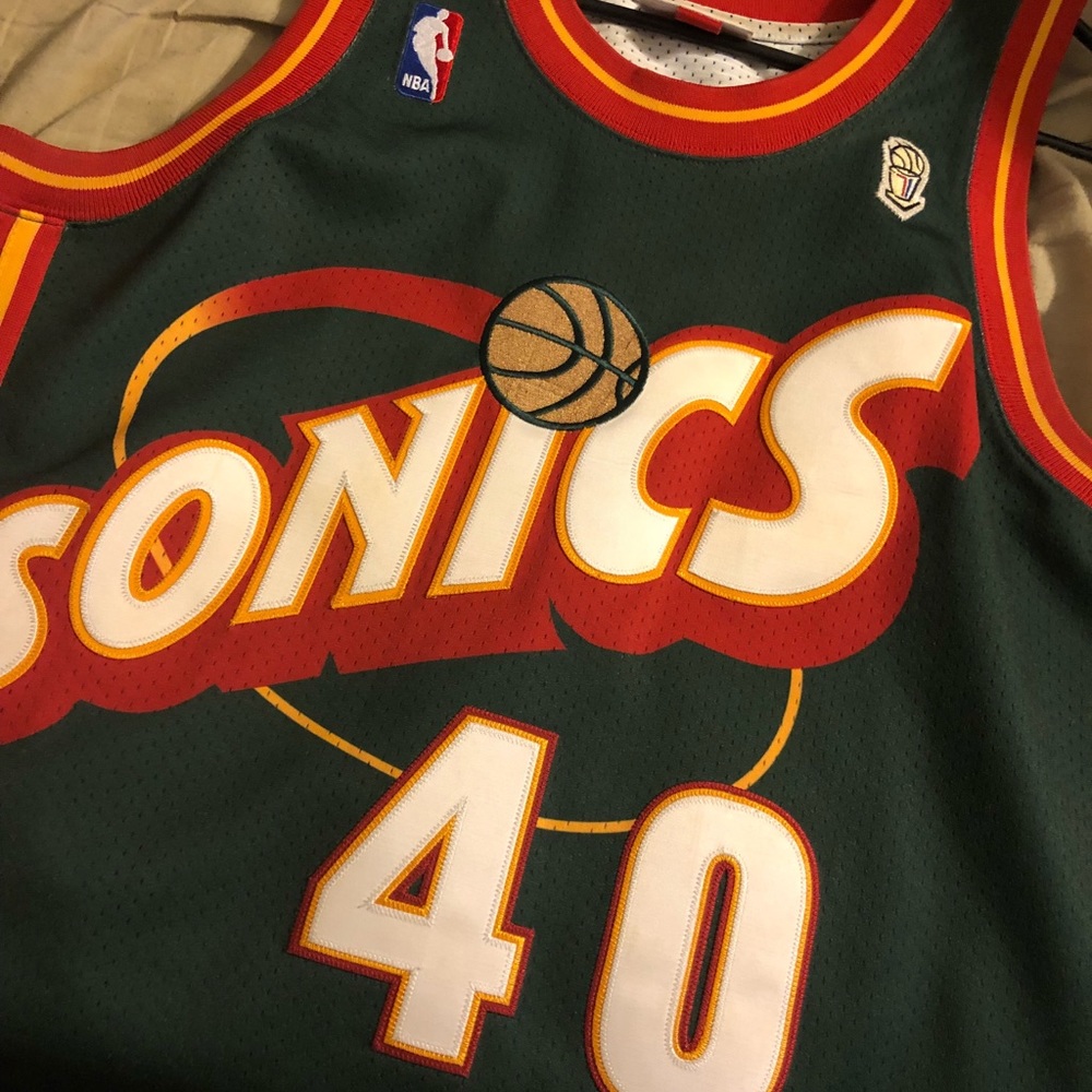 Mitchell & Ness “Shawn Kemp” Jersey